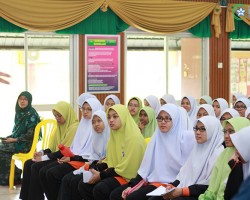 Bengkel Khat Anjuran Restu International College di SAMT Sultan Hisamuddin, Klang